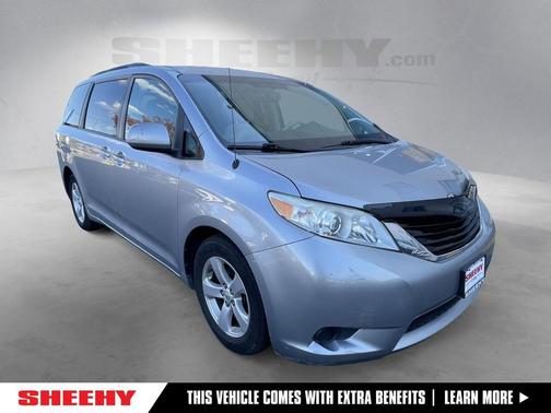 2011 Toyota Sienna LE