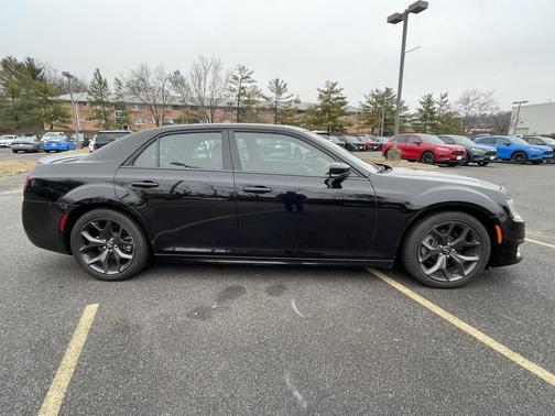2022 Chrysler 300 S
