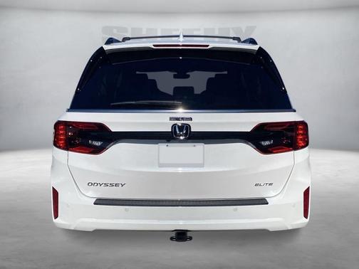 Platinum White Pearl 2026 Honda Odyssey Elite