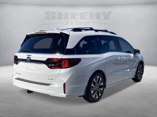 Platinum White Pearl 2026 Honda Odyssey Elite