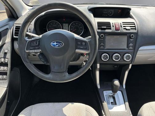 Dark Gray Metallic 2016 Subaru Forester 2.5i