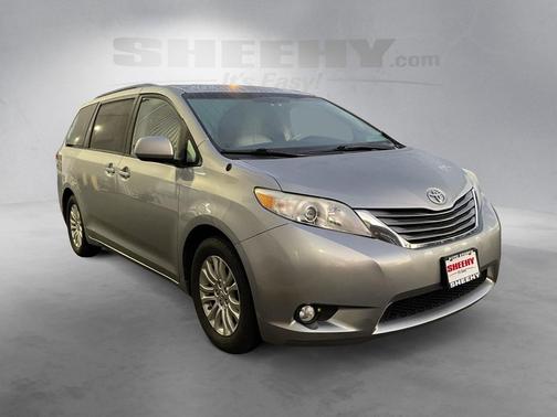 2011 Toyota Sienna XLE