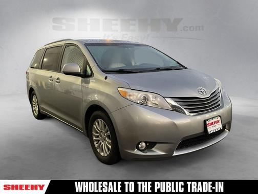 2011 Toyota Sienna XLE