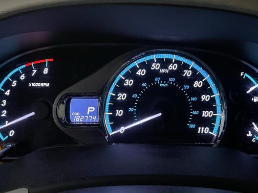 2011 Toyota Sienna XLE