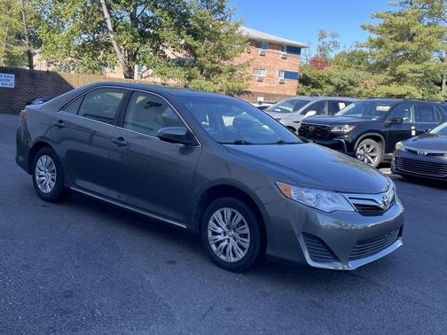 2014 Toyota Camry LE