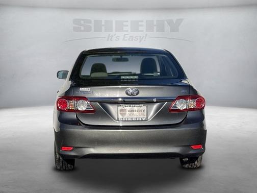 Photo 5 of 25 of 2013 Toyota Corolla LE