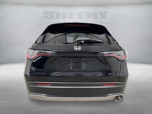 Crystal Black Pearl 2026 Honda HR-V AWD Sport