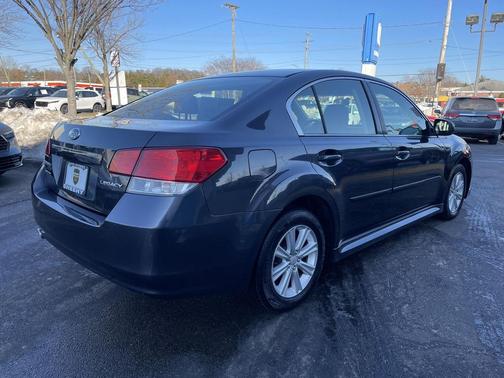 2011 Subaru Legacy Premium