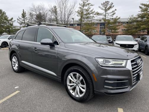 2019 Audi Q7 45 Premium