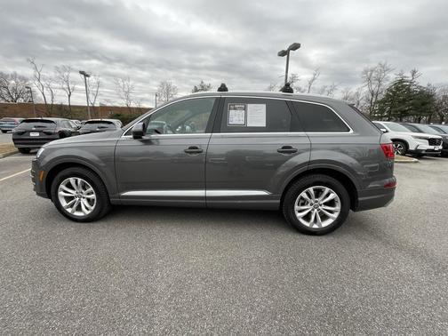 2019 Audi Q7 45 Premium