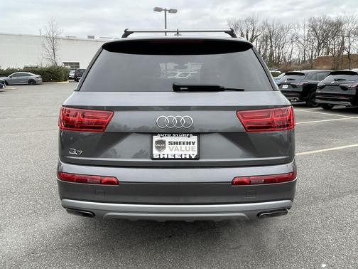 2019 Audi Q7 45 Premium