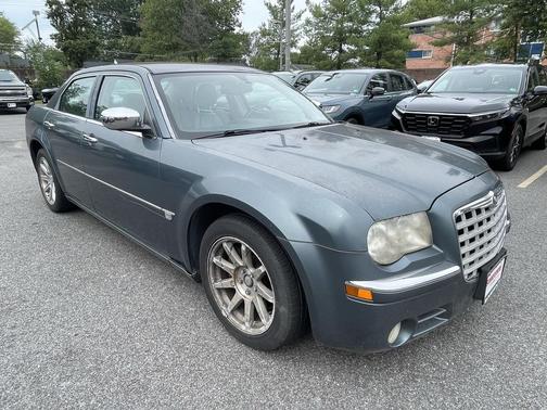 2005 Chrysler 300C Base