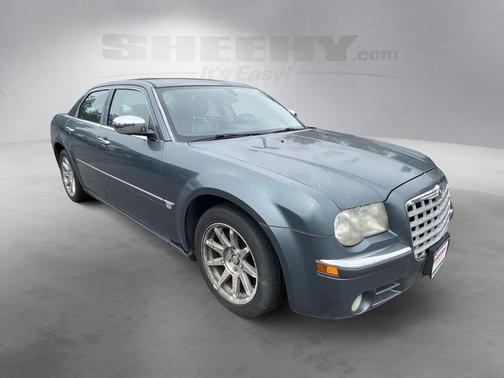 2005 Chrysler 300C Base