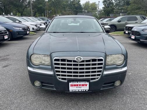 2005 Chrysler 300C Base
