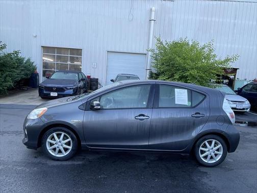 2014 Toyota Prius c Three