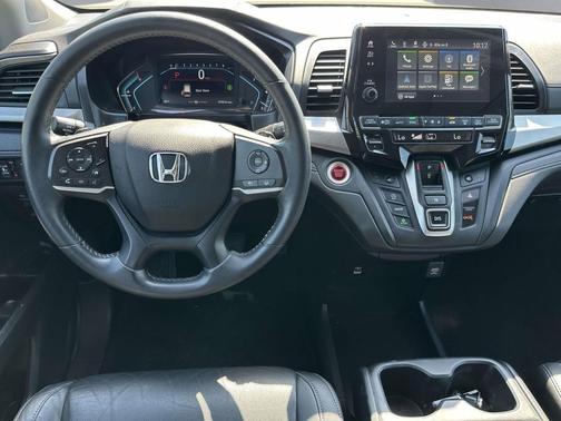 Crystal Black Pearl 2023 Honda Odyssey EX-L