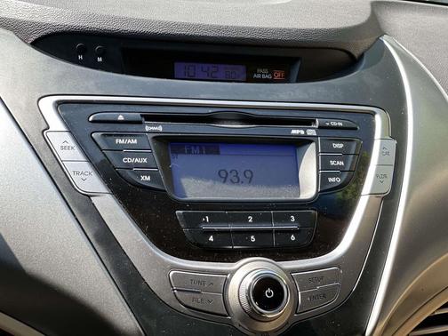 Blue Sky Metallic 2013 Hyundai ELANTRA GLS