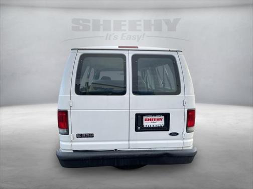 2002 Ford E350 Super Duty XL Wagon