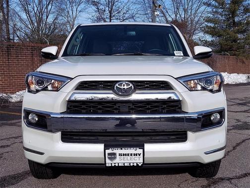 Photo 3 of 25 of 2019 Toyota 4Runner Limited