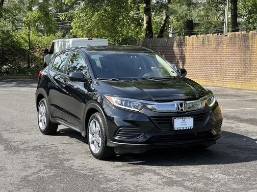 Crystal Black Pearl 2020 Honda HR-V LX