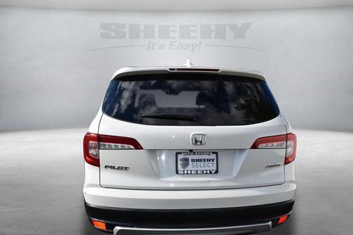 Photo 5 of 32 of 2019 Honda Pilot EX-L w/Navigation/RES