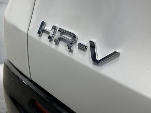 Platinum White Pearl 2026 Honda HR-V EX-L