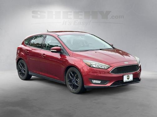 RUBY RED TINTED CLEARCOAT 2016 Ford Focus SE