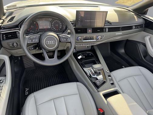 Florett Silver Metallic/Black Roof 2022 Audi A5 45 Premium