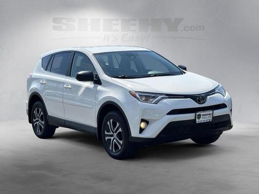 Super White 2017 Toyota RAV4 LE