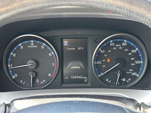 Super White 2017 Toyota RAV4 LE