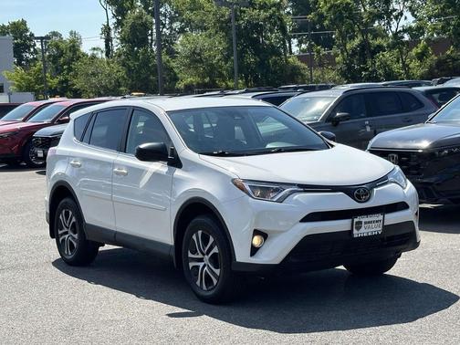 Super White 2017 Toyota RAV4 LE