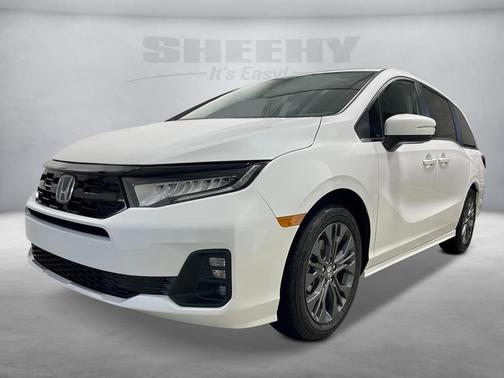 Platinum White Pearl 2026 Honda Odyssey Touring