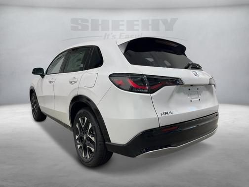 Platinum White Pearl 2026 Honda HR-V EX-L