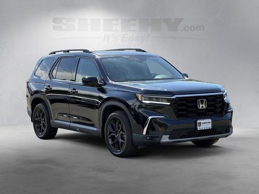 Crystal Black Pearl 2025 Honda Pilot Touring 8-Passenger