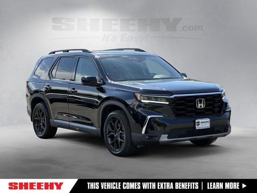 Crystal Black Pearl 2025 Honda Pilot Touring 8-Passenger