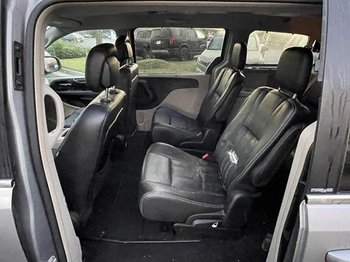 2013 Chrysler Town & Country Touring