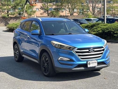 Caribbean Blue 2017 Hyundai TUCSON SE