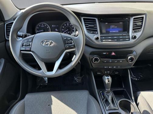 Caribbean Blue 2017 Hyundai TUCSON SE