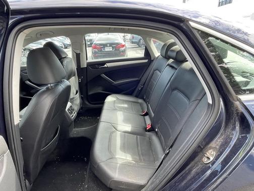 2013 Volkswagen Passat 2.5 SE