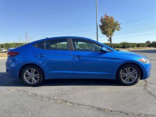 2017 Hyundai ELANTRA Value Edition