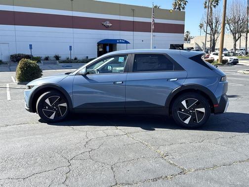 2025 Hyundai IONIQ 5 SE