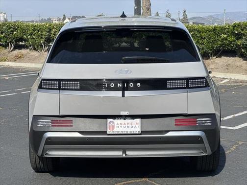 2025 Hyundai IONIQ 5 SE