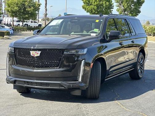 2023 Cadillac Escalade ESV Sport Platinum