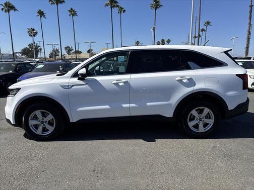 2023 Kia Sorento LX