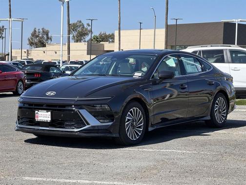 2025 Hyundai SONATA Hybrid Limited