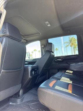 2024 GMC Sierra 2500 AT4