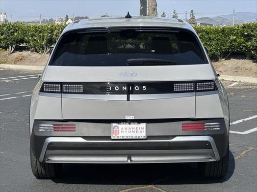 2025 Hyundai IONIQ 5 SE