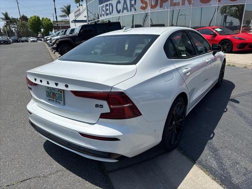 2024 Volvo S60 B5 Plus Black Edition