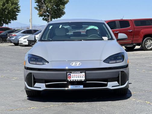 2025 Hyundai IONIQ 6 SEL