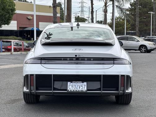 2025 Hyundai IONIQ 6 Limited